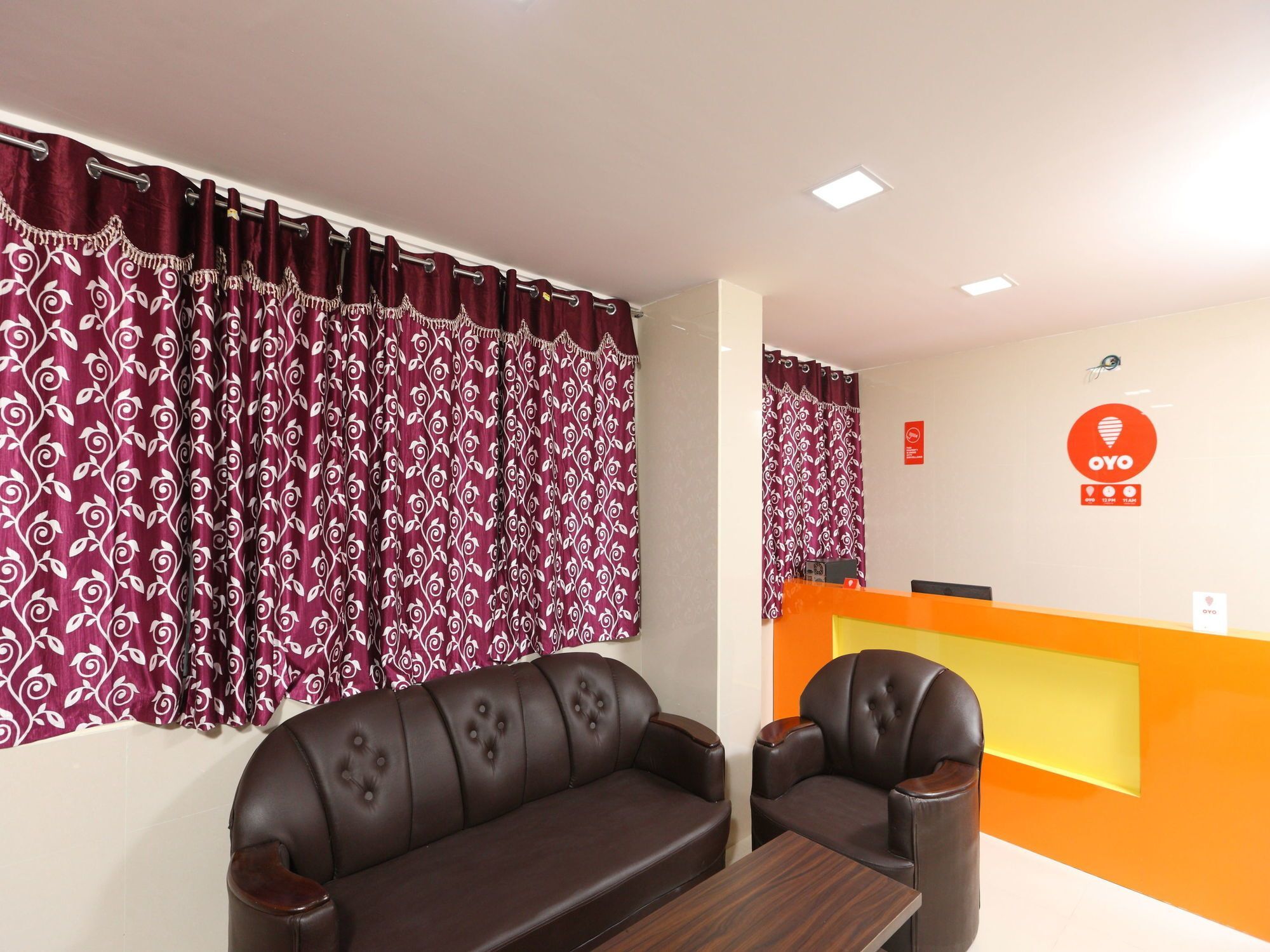 Oyo 11342 Phoenix Inn Chennai Exterior photo